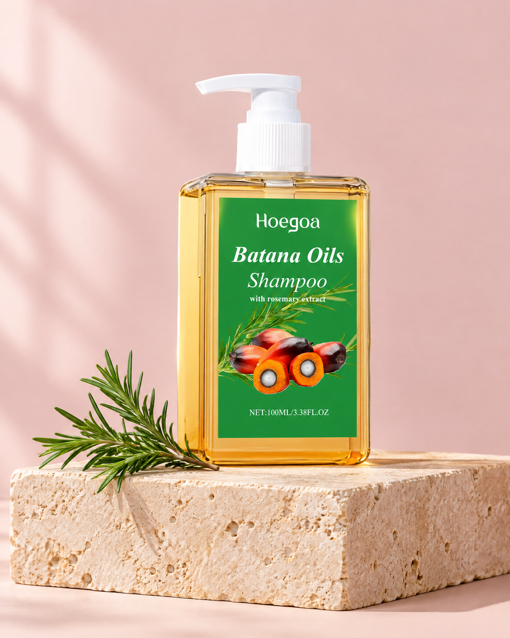 Champú de batana y romero HOEGOA sobre travertino